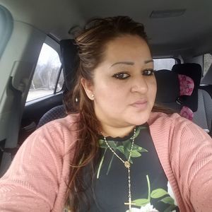 Meet your Posher, Roxana